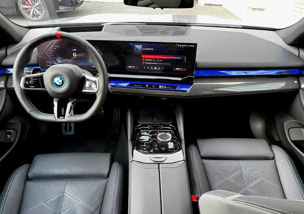 BMW i5 cena 582900 przebieg: 5, rok produkcji 2023 z Nowy Targ małe 191